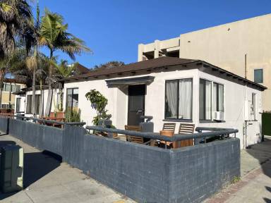 Main picture of 2915 Mission Blvd