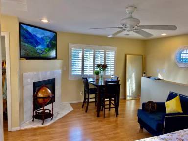 Main picture of 1436 N La Tijera Blvd
