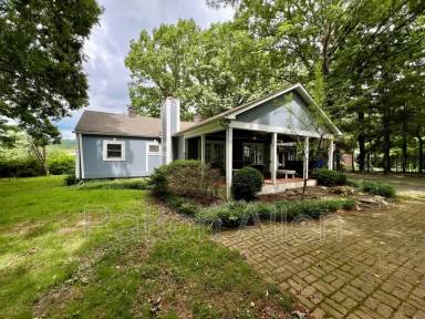 Main picture of 4 Sherwood Rd