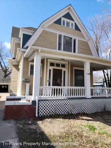 Main picture of 156 S 10th St