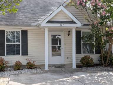 Main picture of 407 Flowing Creek Dr