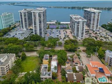 Main picture of 1888 Brickell Ave