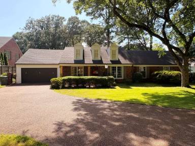 Main picture of 289 Woodmont Dr