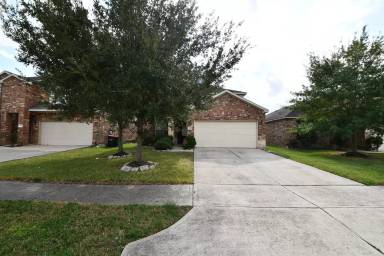 Main picture of 20023 Linden Spruce Ln
