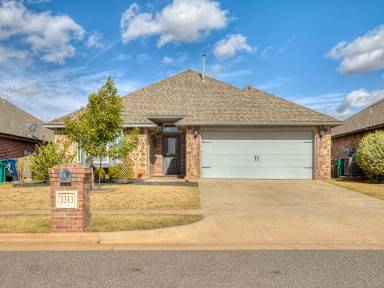 Main picture of 3313 NW 160th St