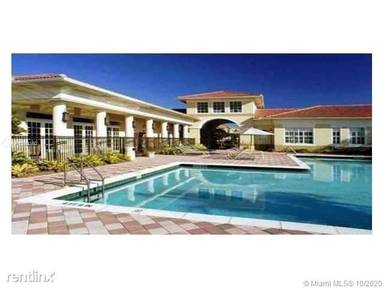 Main picture of Aventine at Miramar Apartments
