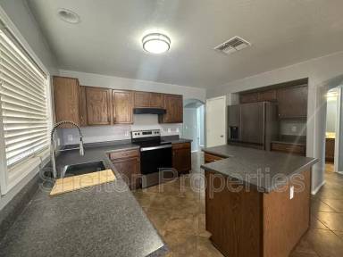 Main picture of 21996 W Cantilever St