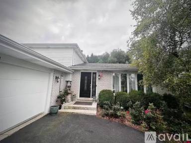 Main picture of 7282 Skyline Dr