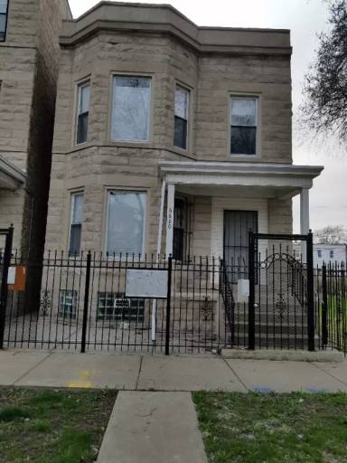 Main picture of 6620 S Saint Lawrence Ave