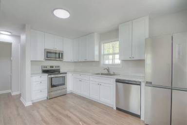 Main picture of 356 Beechcroft Rd