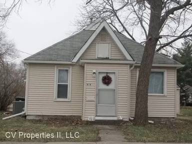 Main picture of 818 W 3rd St