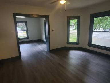 Main picture of 936 Harrison Ave