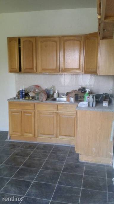 Main picture of 90 Saratoga Ave