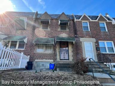 Main picture of 1386 Dyre St
