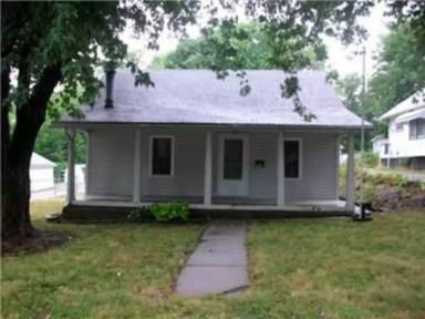 Main picture of 106 N Huttig Ave