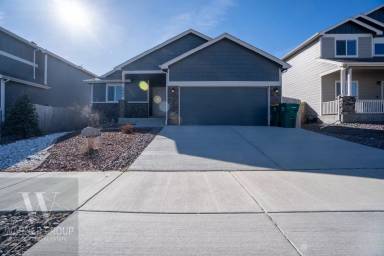 Main picture of 2962 Namib Dr
