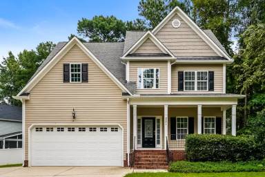 Main picture of 221 Worthington Ct