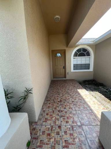 Main picture of 429 Magpie Ct