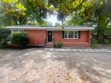 Main picture of 1009 Martindale Dr