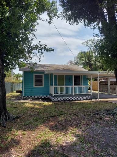 Main picture of 259 Kingston Dr