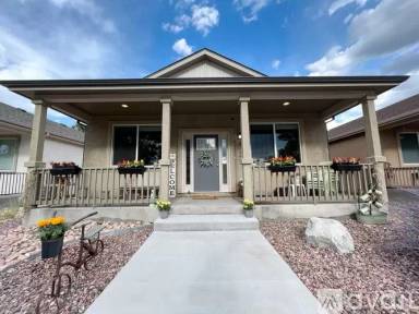 Main picture of 3037 Virginia Ave