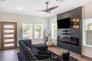 Main picture of 7918 Ritz St