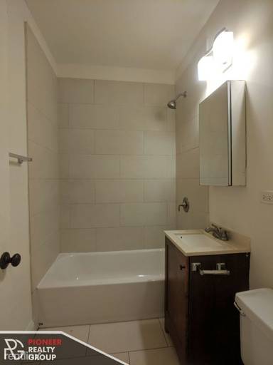 Main picture of 4715 N Leavitt St & 4725 N Leavitt St