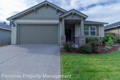 Main picture of 4813 NE 110th Cir