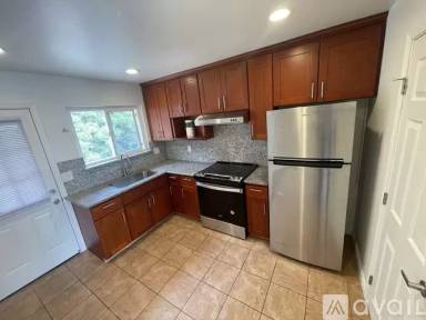 Main picture of 8079 Greenridge Dr