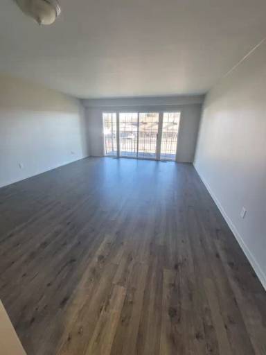 Main picture of 1145 S Main St