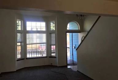 Main picture of 635 Sandpiper Ln