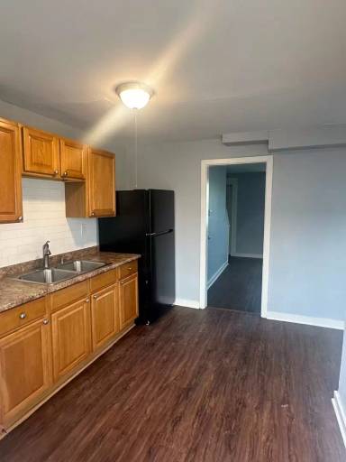 Main picture of 52 Thackeray Ct