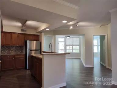 Main picture of Park Plaza Condos