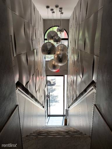 Main picture of 219 E 23rd St