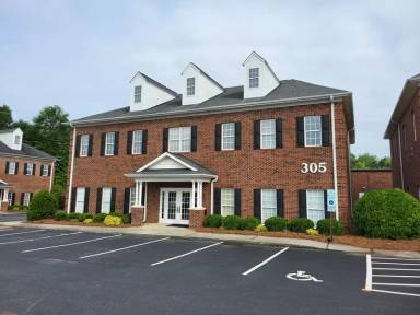 Main picture of 305 Post Office Dr