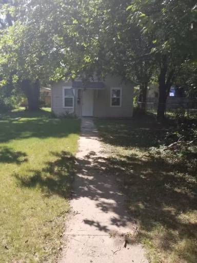 Main picture of 327 S Rutan Ave