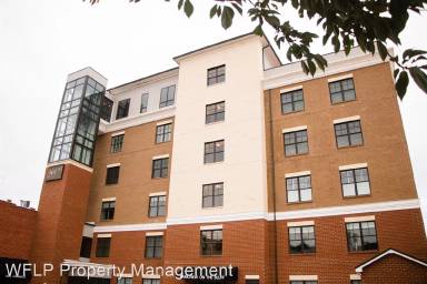 Main picture of 1208 Commerce St