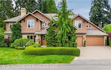 Main picture of 10406 NE 16th Pl