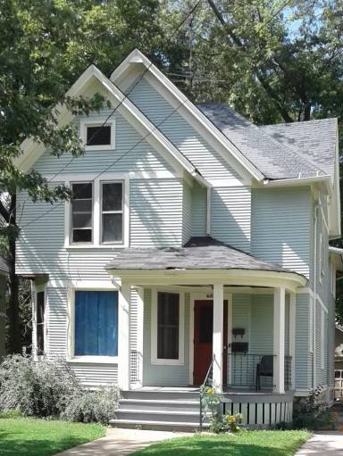 Main picture of 420 Iowa Ave