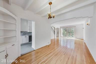 Main picture of 710 Jean St
