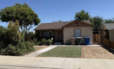 Main picture of 901 Castaic Ave