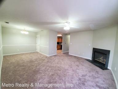 Main picture of 407 Rosewood Ct