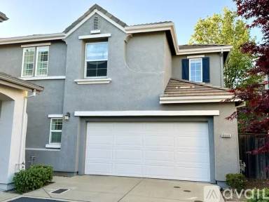 Main picture of 8900 Cortina Cir