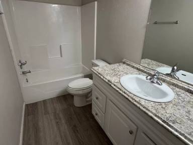 Main picture of 4302 E 61st St