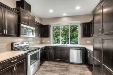 Main picture of 905 Sunset Blvd NE