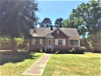 Main picture of 1016 Dixon Dr