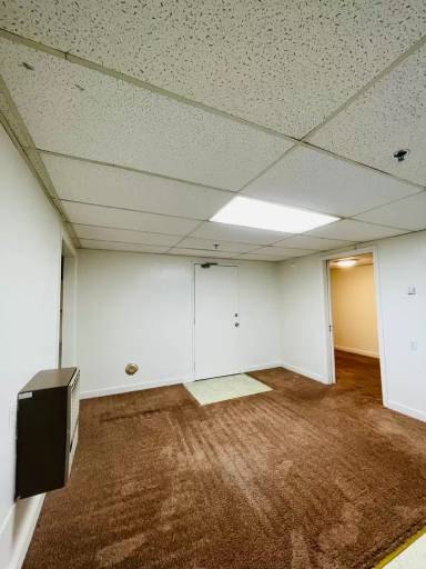 Main picture of 19 College Dr