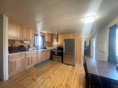 Main picture of 3152 N Kings Hwy W