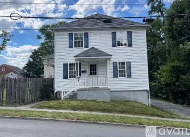 Main picture of 405 Elm St