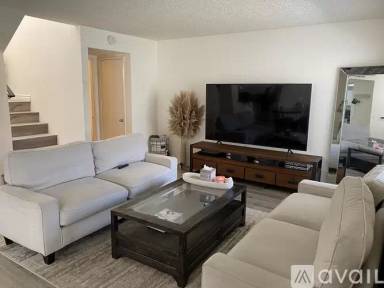Main picture of 405 Park Shadow Ct